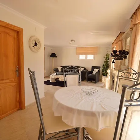 Albir Amarilla Holiday home